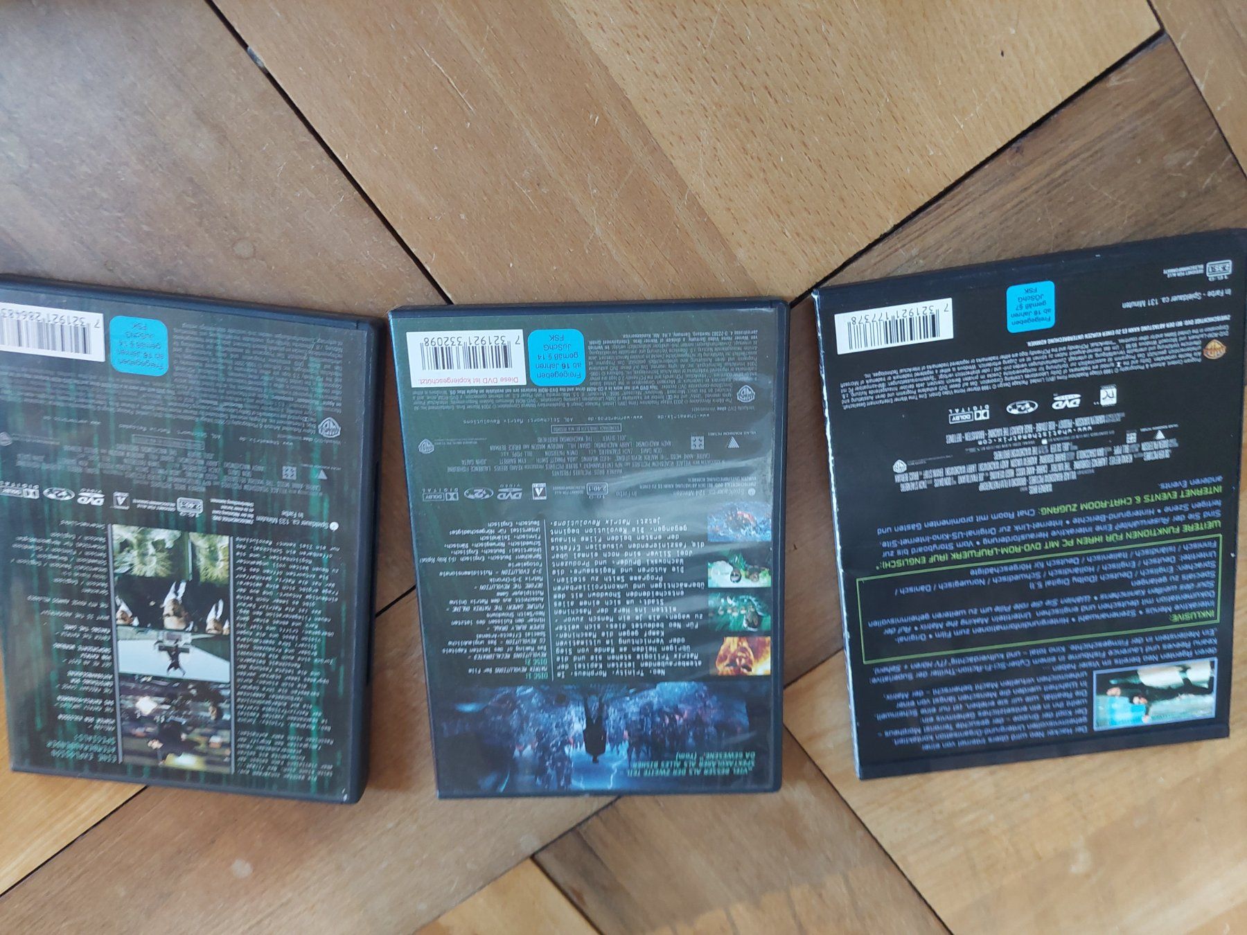 Tutti i DVDs: Matrix Trilogie DVD-Set Teil 1-3 – Usato da Beckenried venduto da Havacola 5