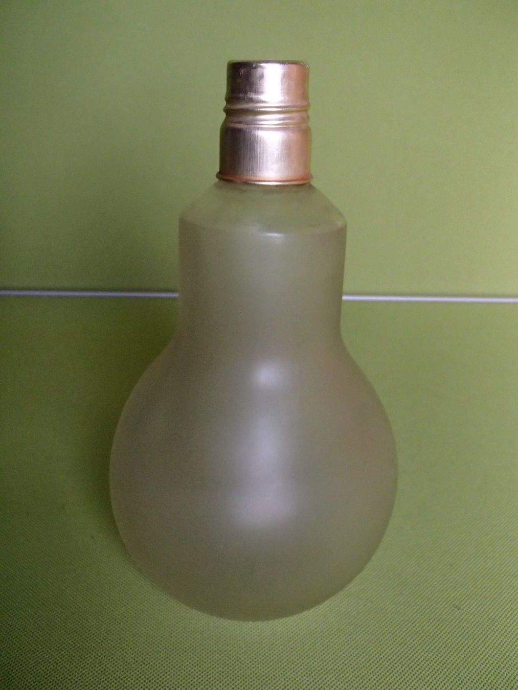 Flaschen: Philips Reklame Schnapps Flasche in Form einer Birne – Gebraucht aus Schöfflisdorf von pullux