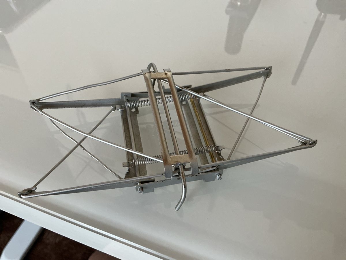 LGB Modelleisenbahnen: Pantograph Stromabnehmer zu LGB Loks – Gebraucht aus Wängi von Madella 3