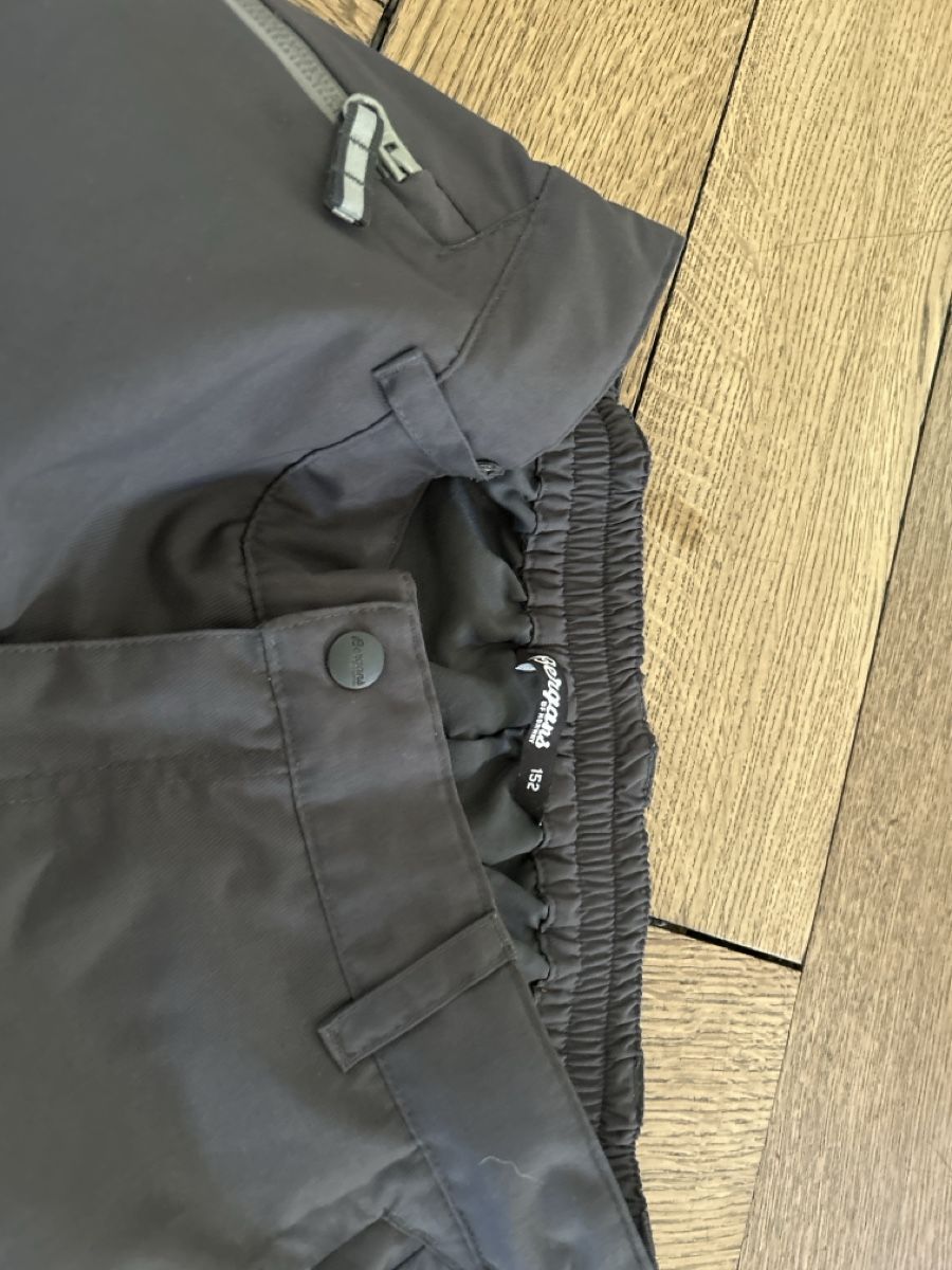 Pantaloni: Regenhose/Outdoorhose 152 – Usato da Winterthur venduto da ARLG2V90 1