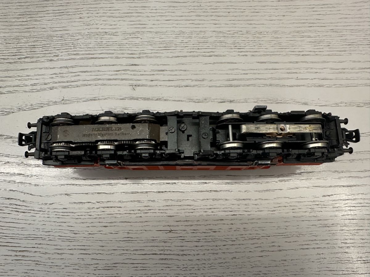 Märklin Modelleisenbahnen: Märklin 3159 ÖBB BR 1020 – Gebraucht aus Lupsingen von New-Haven 5