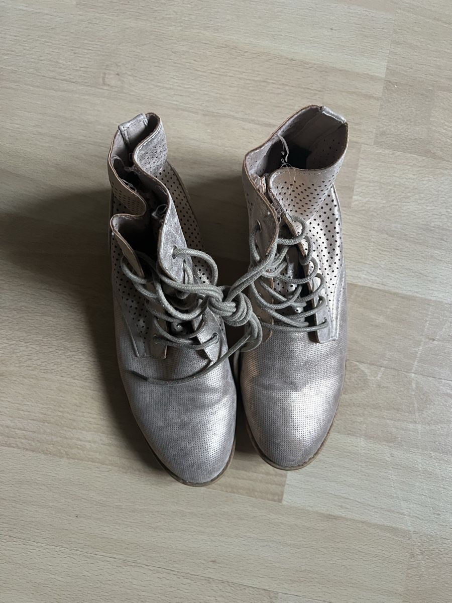 Cube Damenschuhe: Stiefel – Gebraucht aus Olten von Bailey24