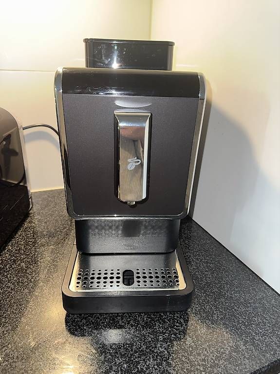 Kaffeemaschinen & Espressomaschinen: Tschibo Kaffeevollautomat – Gebraucht aus Rothrist von G.F.1997