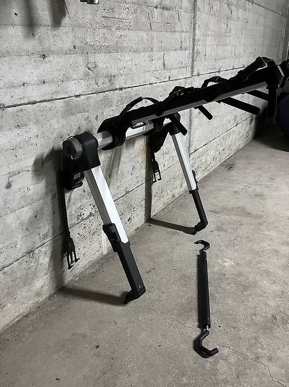 Barres de toit: Fahrradträger Thule Out Way – D'occasion à Spiez par Allics