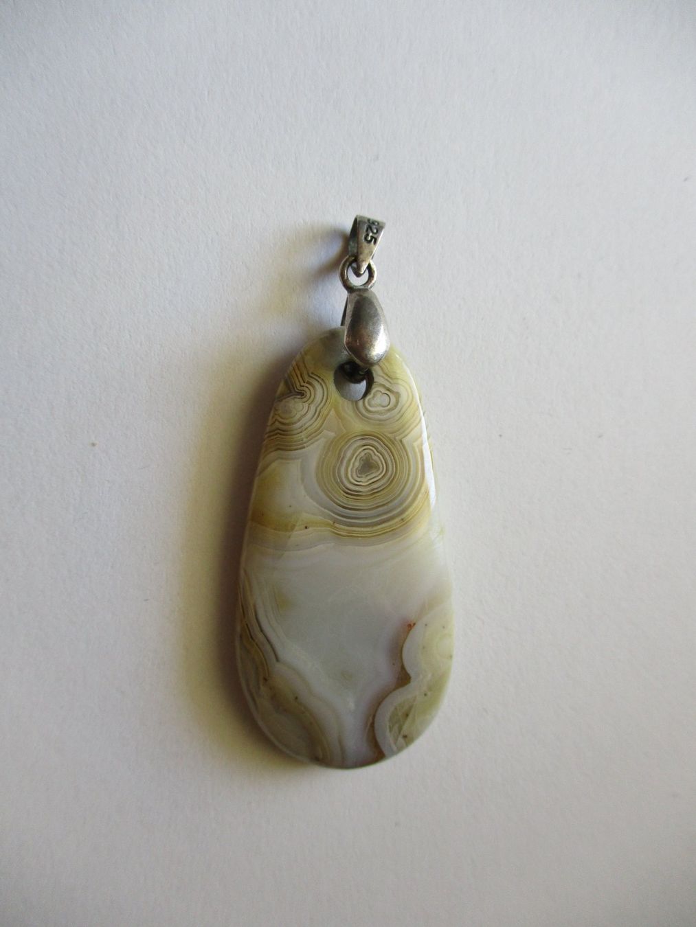Ciondoli: Pendentif Agate  forme goutte fermoir argent – Usato da La Sarraz venduto da vic_v6kz