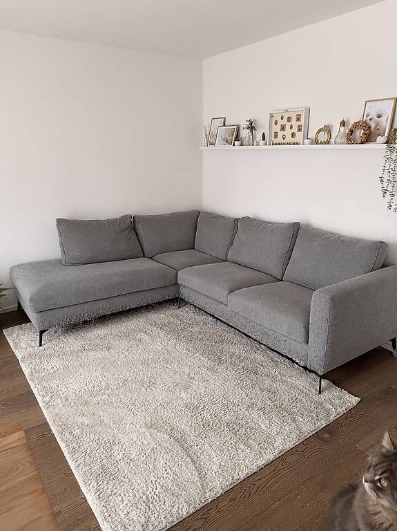 Divani: Ecksofa Hellgrau – Usato da Thun venduto da jki_rg8z