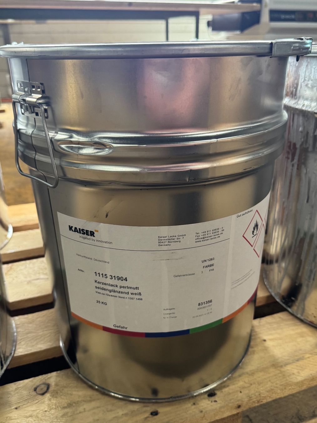 Candele: 811 Posten Kerzenlack aus Liquidation – Usato da Derendingen venduto da Meisterstuecke 1