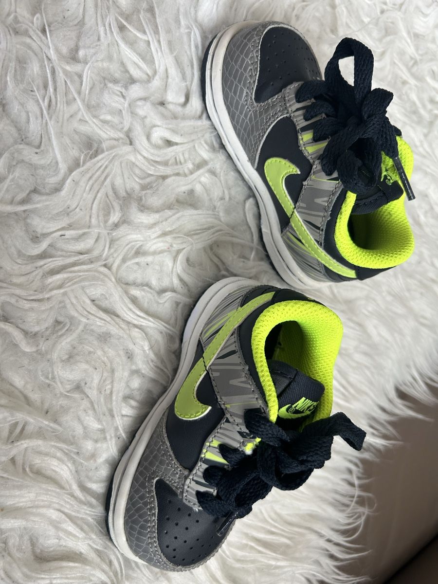 Nike Schuhe für Jungen: Nike baby schuhe – Neu (gemäss Beschreibung) aus Liestal von Htop 3