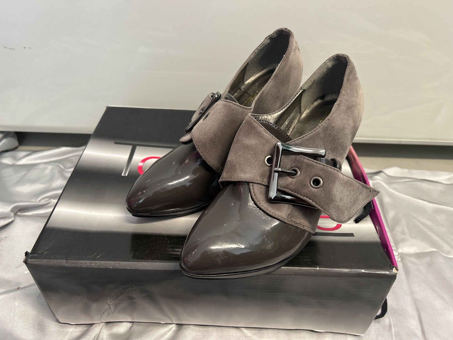 Scarpe da donna: High Heels Schuhe Gr 35 Neu – Nuovo e nell'imballaggio originale da Regensdorf venduto da Spyke55