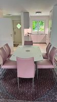 Glastisch, vergrösserbar inkl. 6 neuwertige Lederstühle