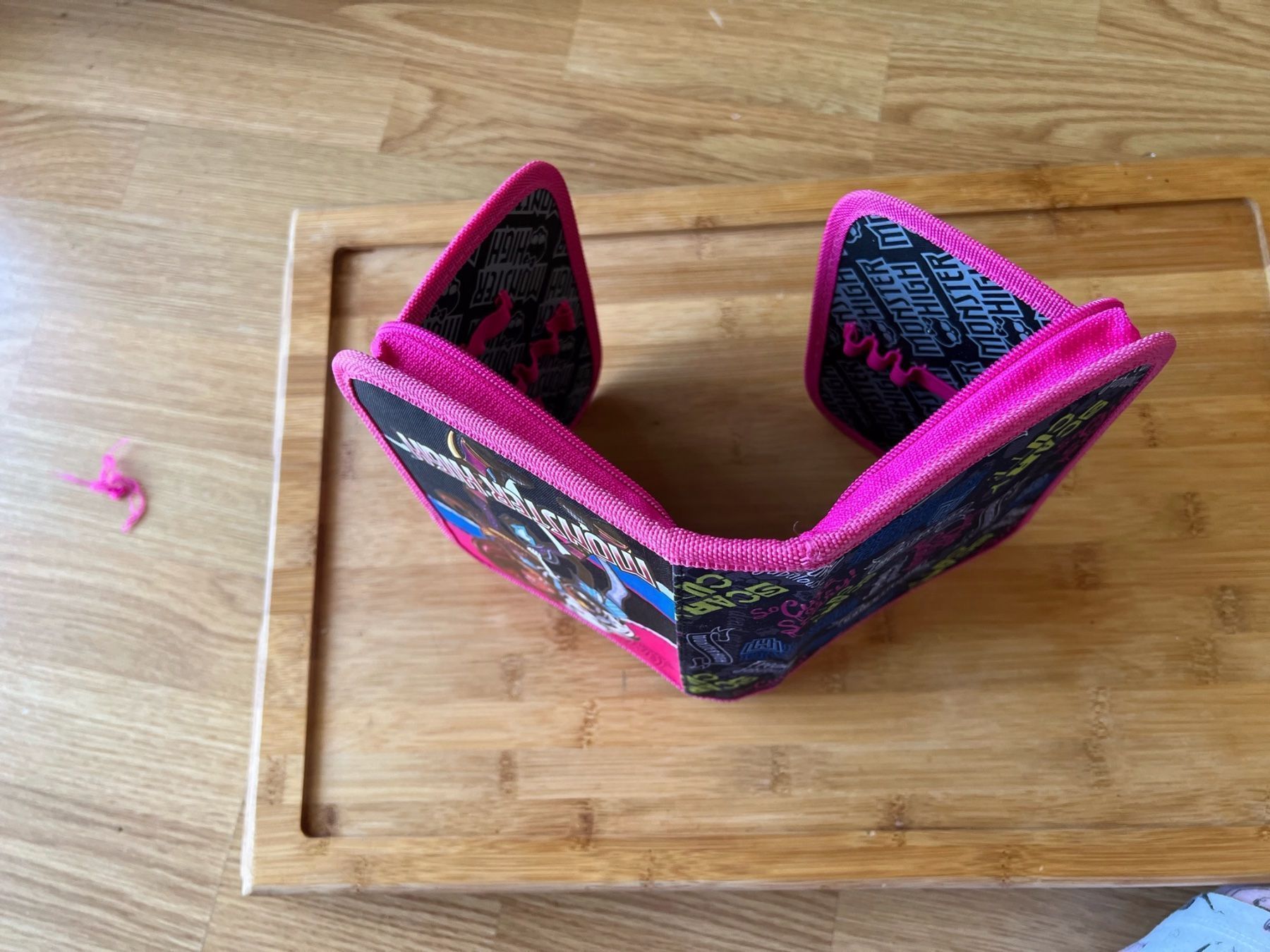 Astucci : Monster High Mäppchen – Usato da Tafers venduto da JP911 8