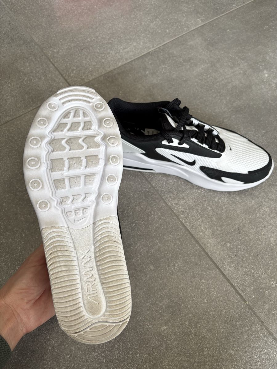 Nike Damenschuhe: Nike Air Max Bolt 38.5 - like new – Neu (gemäss Beschreibung) aus Poliez-le-Grand von mila011 5