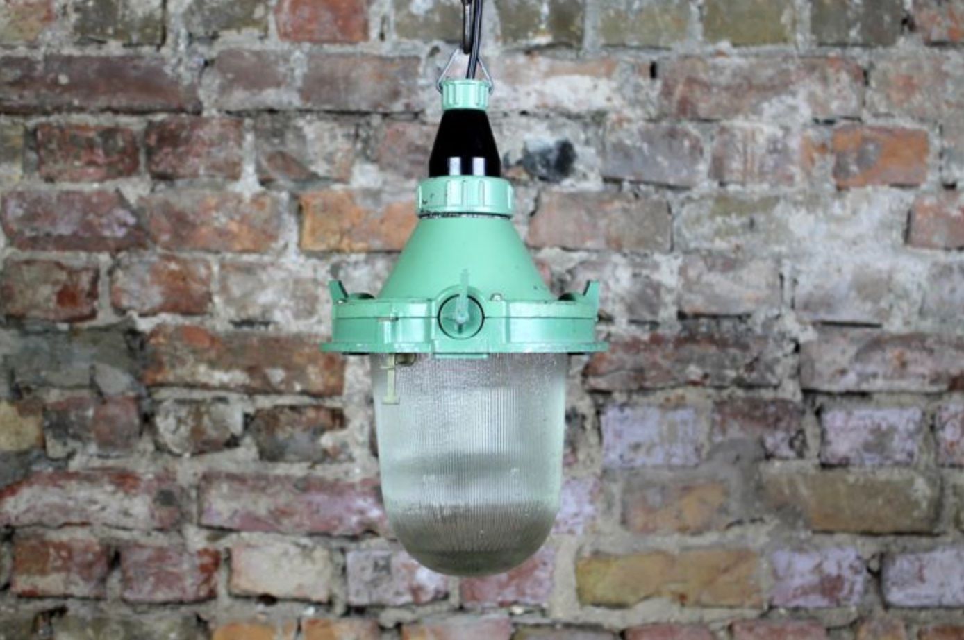 Lampade: Lampes industrielles – Usato da Lausanne venduto da inf_9622 1