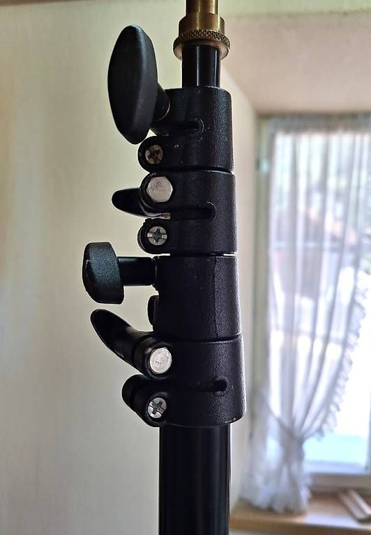 Treppiedi & Teste: Vintage Manfrotto Studio Stativ schwarz – Usato da Rüti ZH venduto da Liliane_market 2