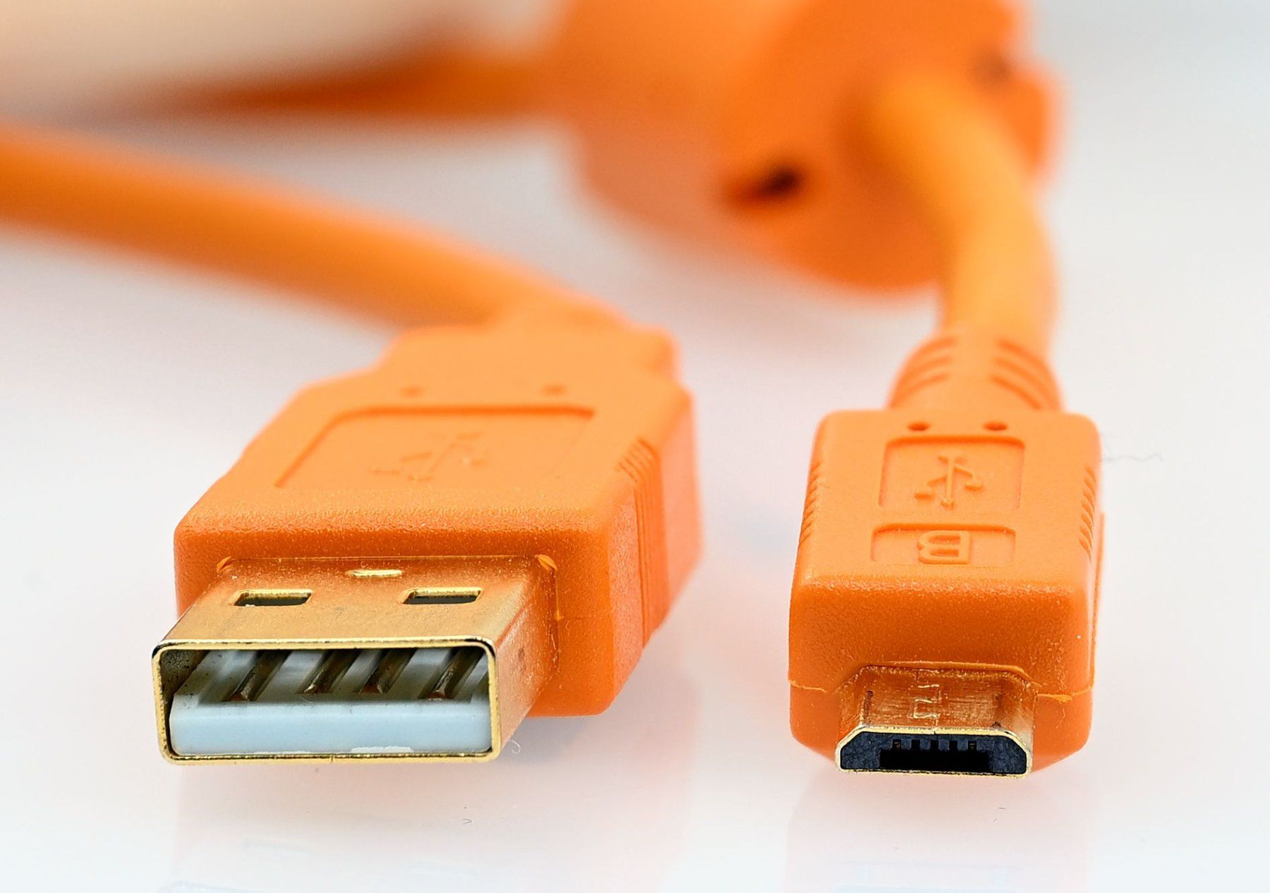 Cavi: TetherPro USB 2.0 to Mini-B 5-Pin Kabel, Orange – Usato da Dürnten venduto da pema28 2