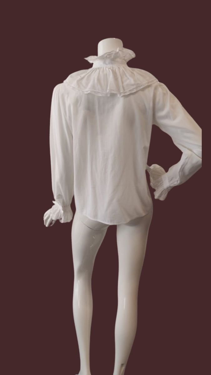 Saint Laurent Camicette: Saint Laurent Vintage Rüschenbluse Gr. 40 – Usato da Zürich venduto da vde_9yz6 1