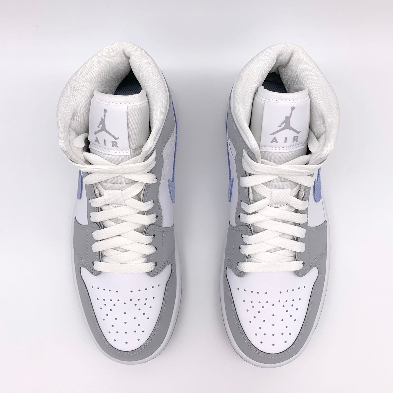 Jordan Chaussures hommes: Jordan 1 Mid Wolf Grey Midnight Navy EU 44 – D'occasion à Buochs par MW_Sneakergoods 3
