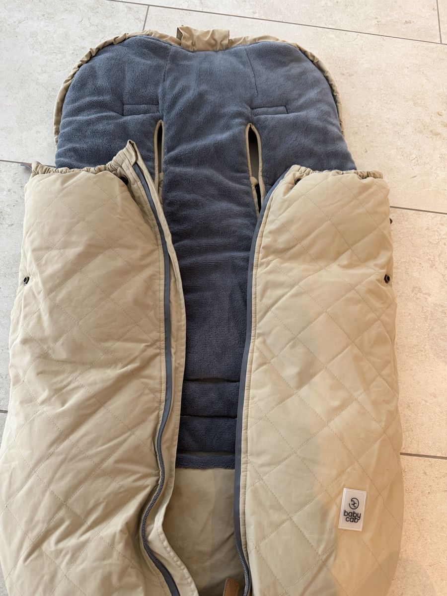 Sacchi a pelo: Fusssack Baby Cab gross bis 3 J. – Usato da Basel venduto da NoraBe