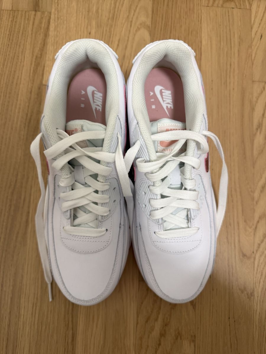 Nike Damenschuhe: Airmax 90 weiss/rosa neu Grösse 40 – Neu (gemäss Beschreibung) aus Sisseln AG von Baslerin1981 2