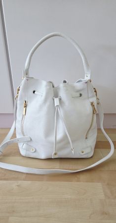 Bruteltasche L.K. Bennett weiss Leder guter Zustand