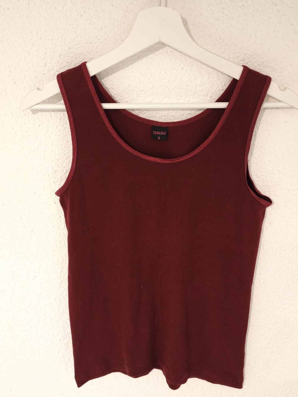 Tops: Tengülü Top, Grösse 3 /M, bordeauxrot, neuwertig, Basic! – Neu (gemäss Beschreibung) aus Emmetten von SecondhandSiska 3