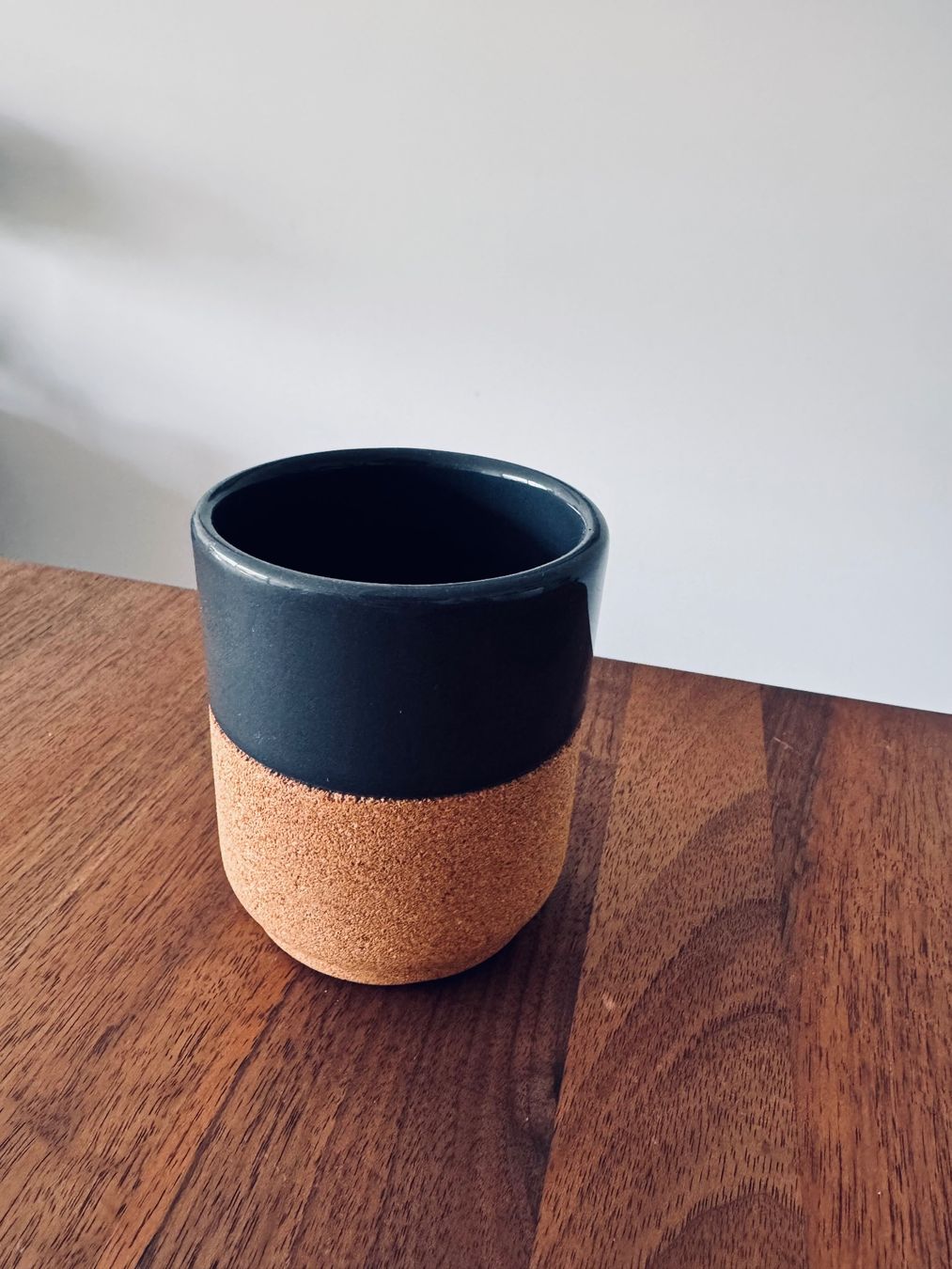 Tassen: Tasse mit Kork – Gebraucht aus Ennetbaden von DanielCPH