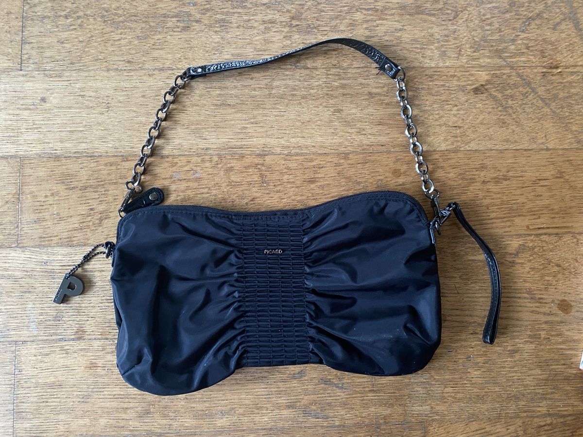 Picard Borse da donna: Neue Damenhandtasche Picard schwarz – Nuovo (secondo la descrizione) da Schaffhausen venduto da purzel51