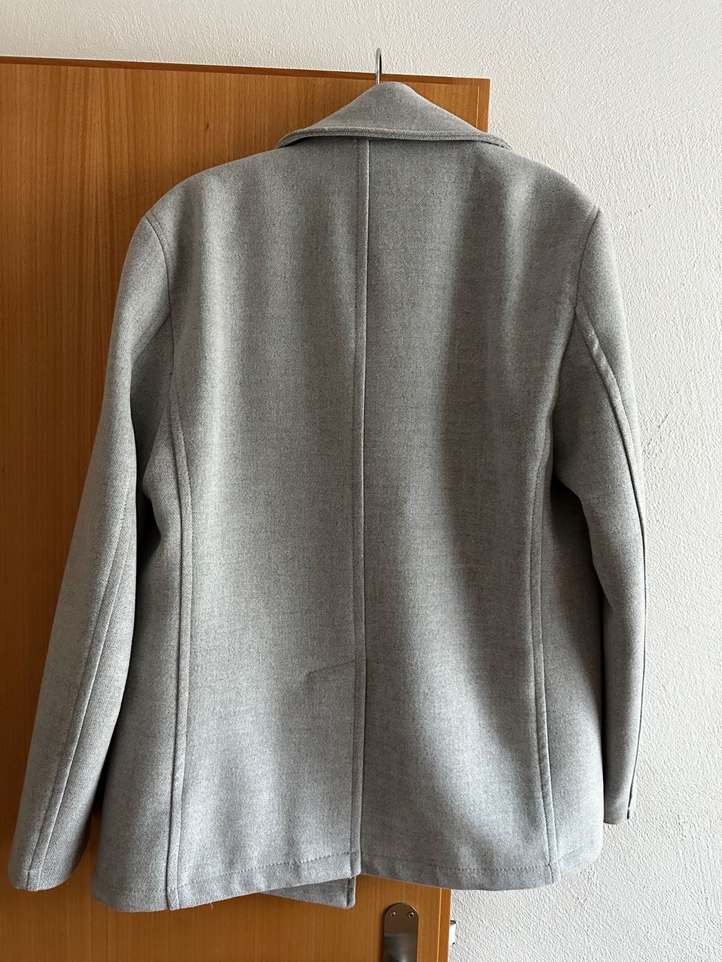 Zara Jacken: Jacke / Mantel grau/ Zara – Gebraucht aus Chur von Sim7000 3
