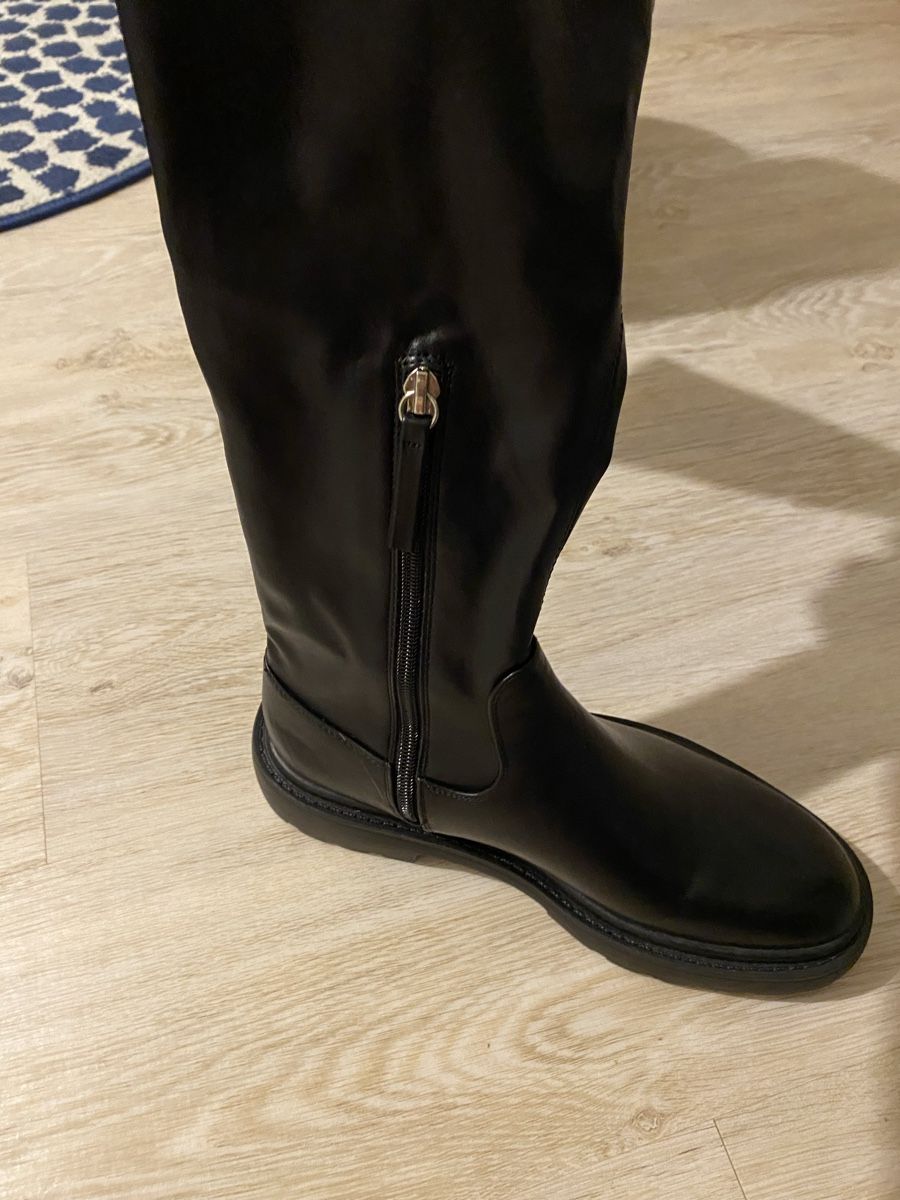 Zara Chaussures femmes: Bottes noires 38 Zara – Neuf (Voir description) à Gorgier par hcaroline4 4