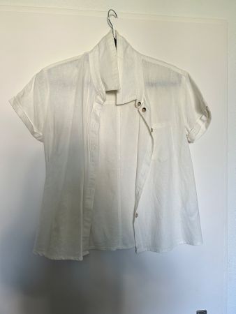 Ungetragene Bluse