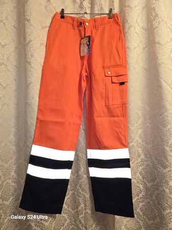 Kiwi Arbeitshose, Gr. 44-46, Orange mit Reflektoren, neu