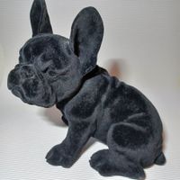 MOPS/ Schwarzer Hund aus Samet .