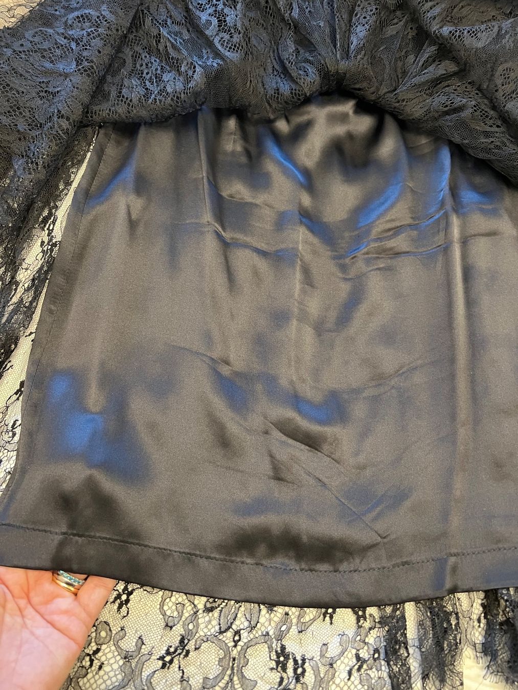 Dolce & Gabbana Vestiti: DOLCE & GABBANA  FESTKLEID – Usato da Steinhausen venduto da Mimirose114 4