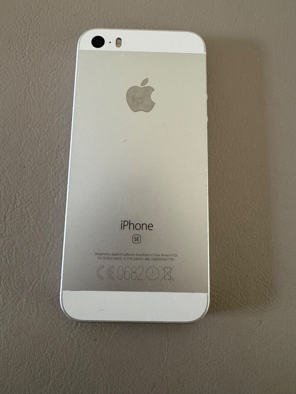Apple Handys / Smartphones: iPhone SE – Gebraucht aus Adliswil von Busys 3