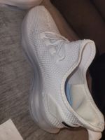 Weisse Sommer Turnschuhe, Designed 2020, Grösse 42👟