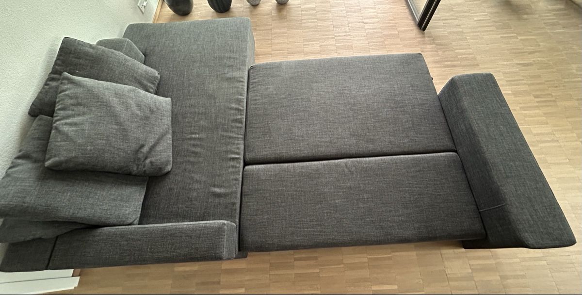 Sofas: Ecksofa und Schlafsofa Interio anthrazit Stoff – Gebraucht aus Utzigen von Crisbo