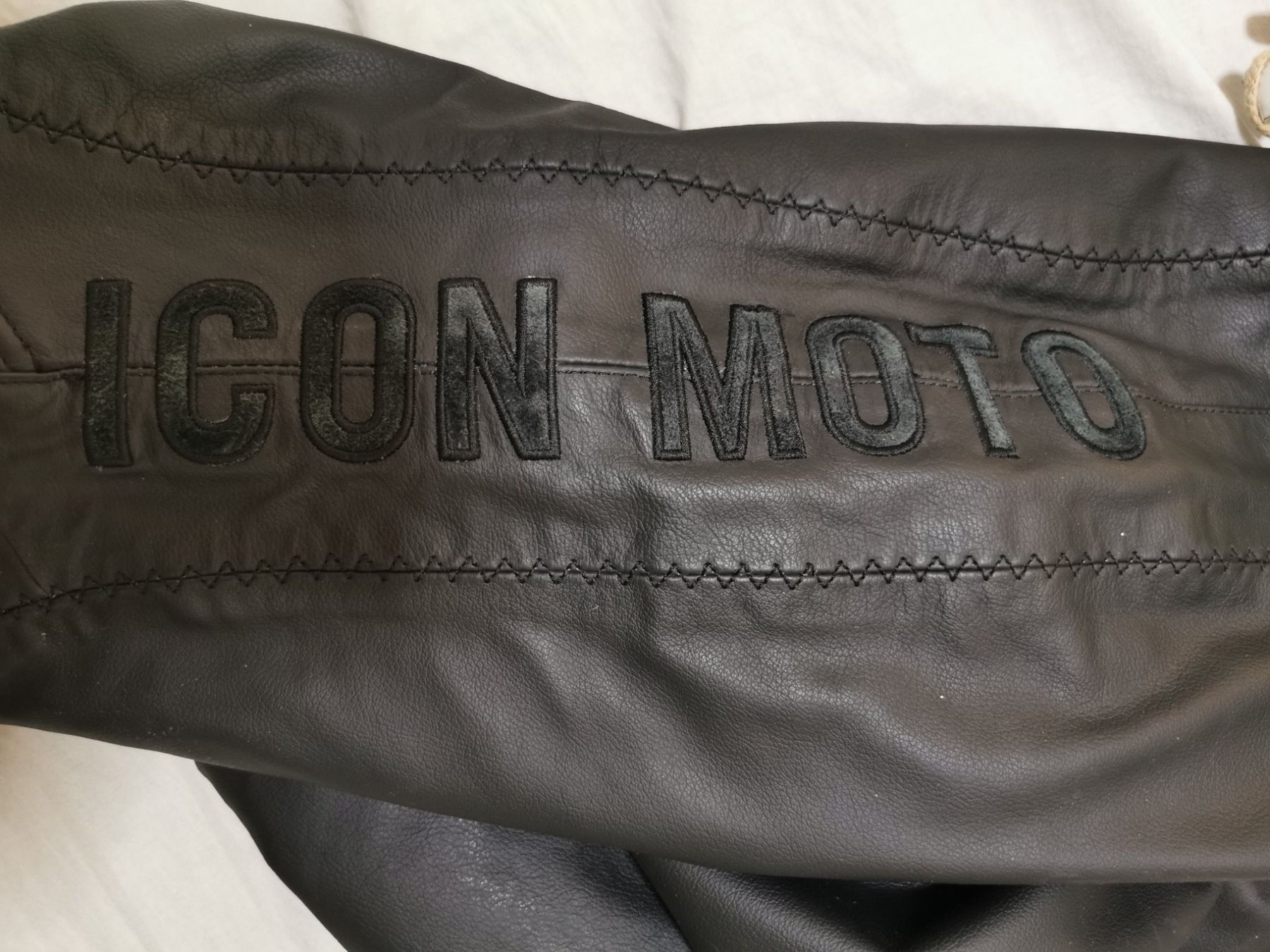 Pantalons: Motorrad Lederhose – D'occasion à Pfäffikon SZ par Maijecka 3