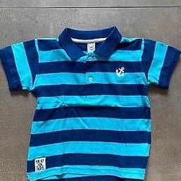 Kleiderpakete & -sets: Lot de T-shirt / 2 ans – Gebraucht aus Vernayaz von kat_h7s2 2