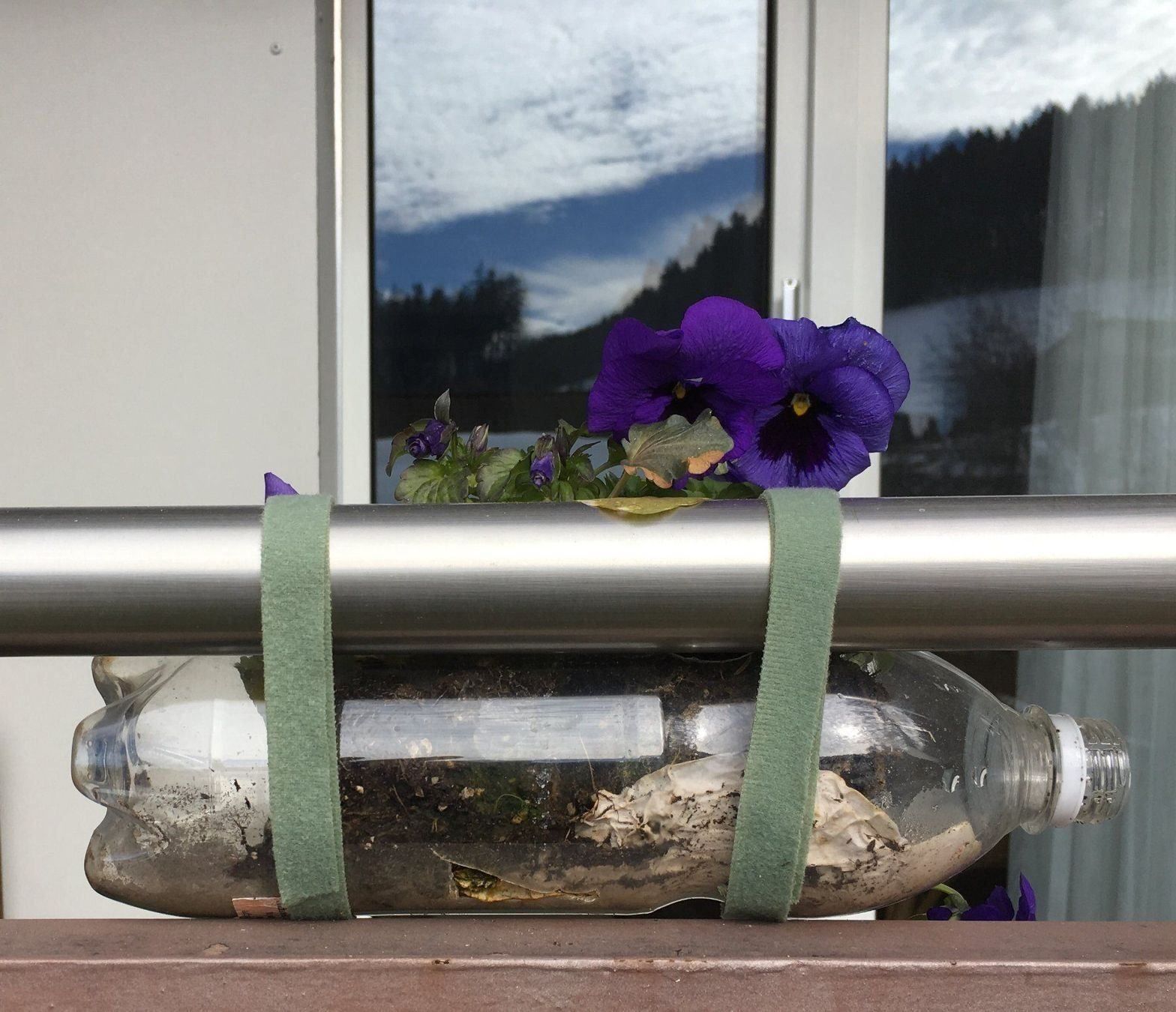 Tutti gli attrezzi: Dispenser für doppelseitiges Klettband – Nuovo e nell'imballaggio originale da St. Gallen venduto da Schock09 6
