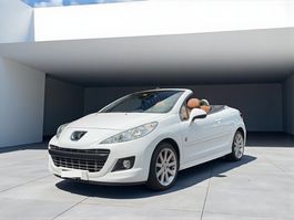 Peugeot Cabrio-Coupe Roland Garros 207 CC 1.6 Turbo