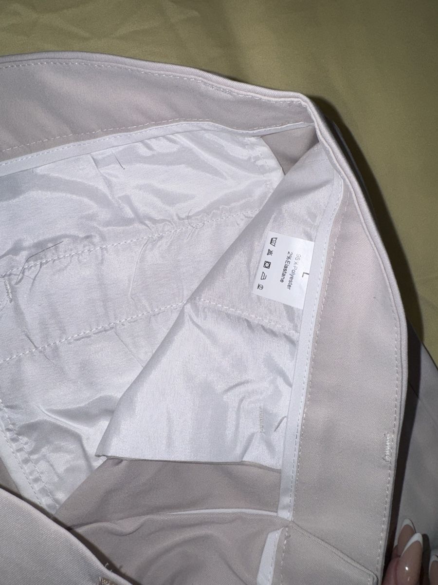 Costumes: Herren Anzughose hellbeige  – Neuf (Voir description) à Bad Zurzach par vit_rct6 1