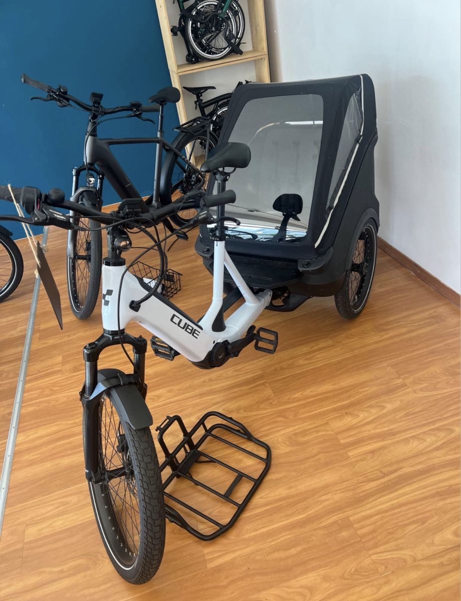 Cube Biciclette: Cube Cargo Hybrid 750, Vélo cargo électrique, occasion – Usato da Sion venduto da LaenT