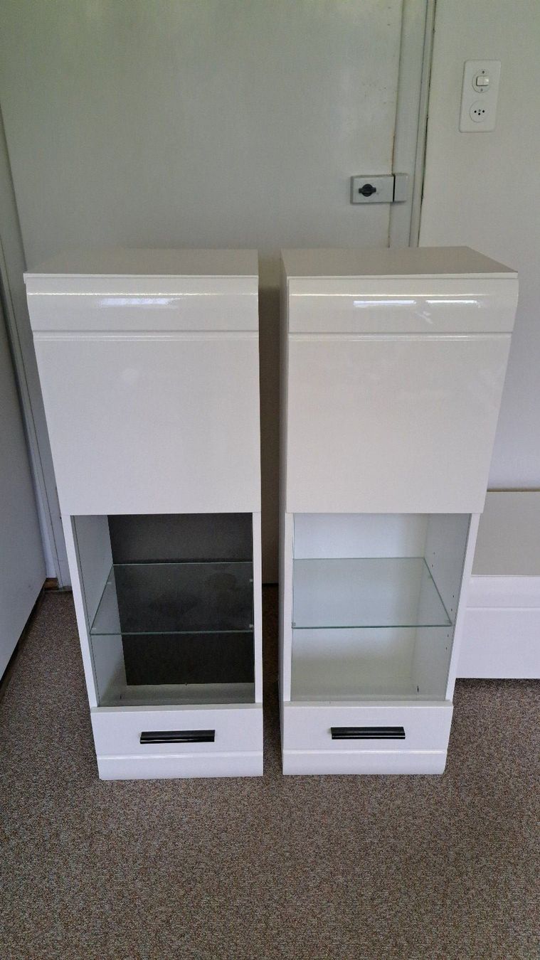 Scaffali: 2 Stk. moderne Sideboards, Weiss Hochglanz – Usato da Unterägeri venduto da ginopi