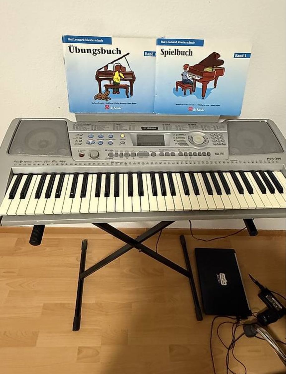 Yamaha Strumenti musicali: Yamaha  – Usato da Mönchaltorf venduto da rod_7hp2 2