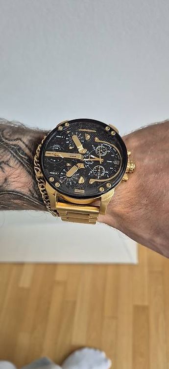 Stylische Diesel Herrenuhr Big Bang Chronograph Gold 2
