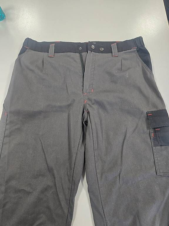 Pantaloni: Arbeitshose Payper Worker Gr 44 – Usato da Brüttisellen venduto da mfran 1
