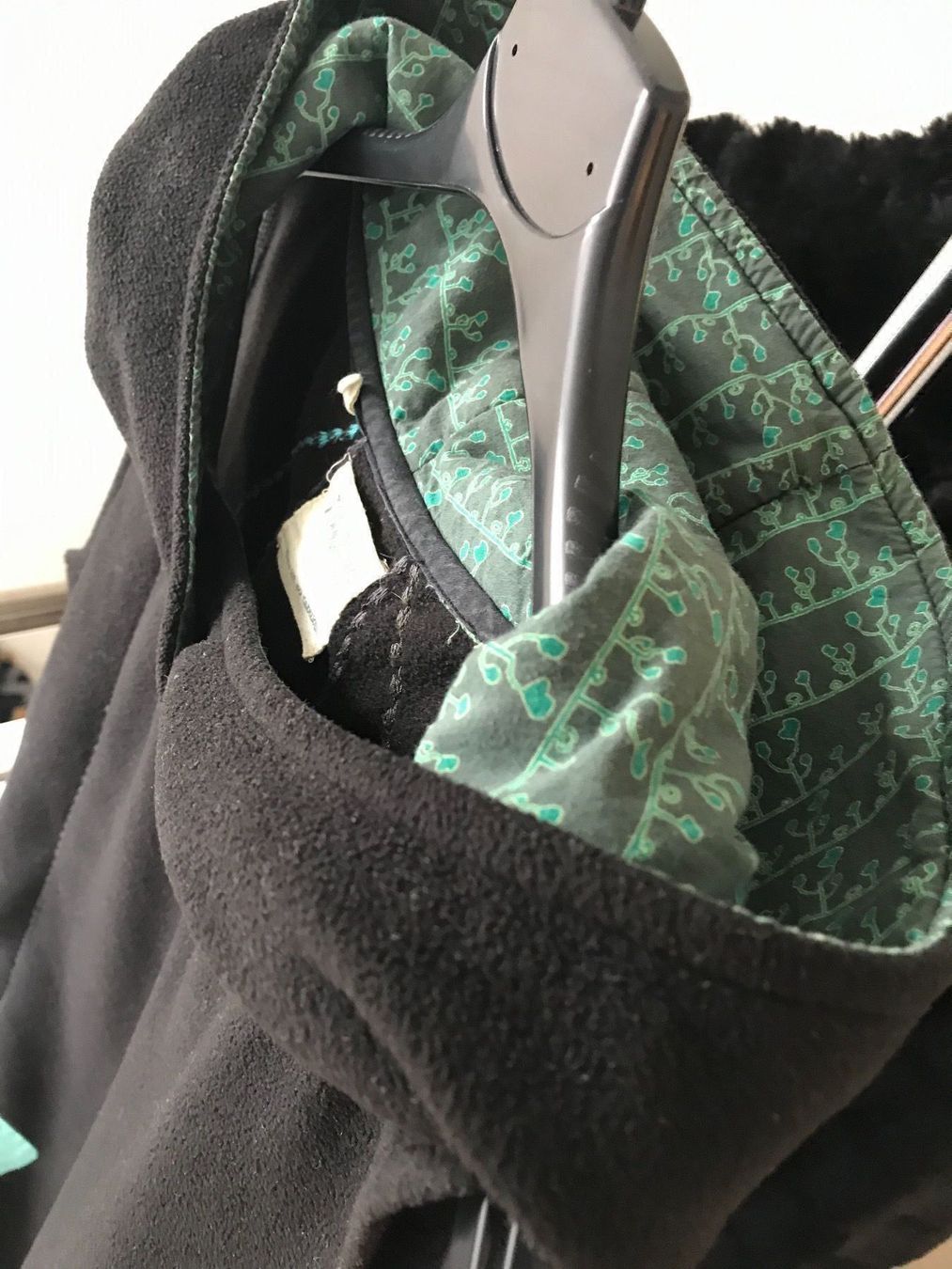 Vestiti: TRANQUILLO Fleece Kleid Schwarz – Usato da Glattfelden venduto da Danshari 6
