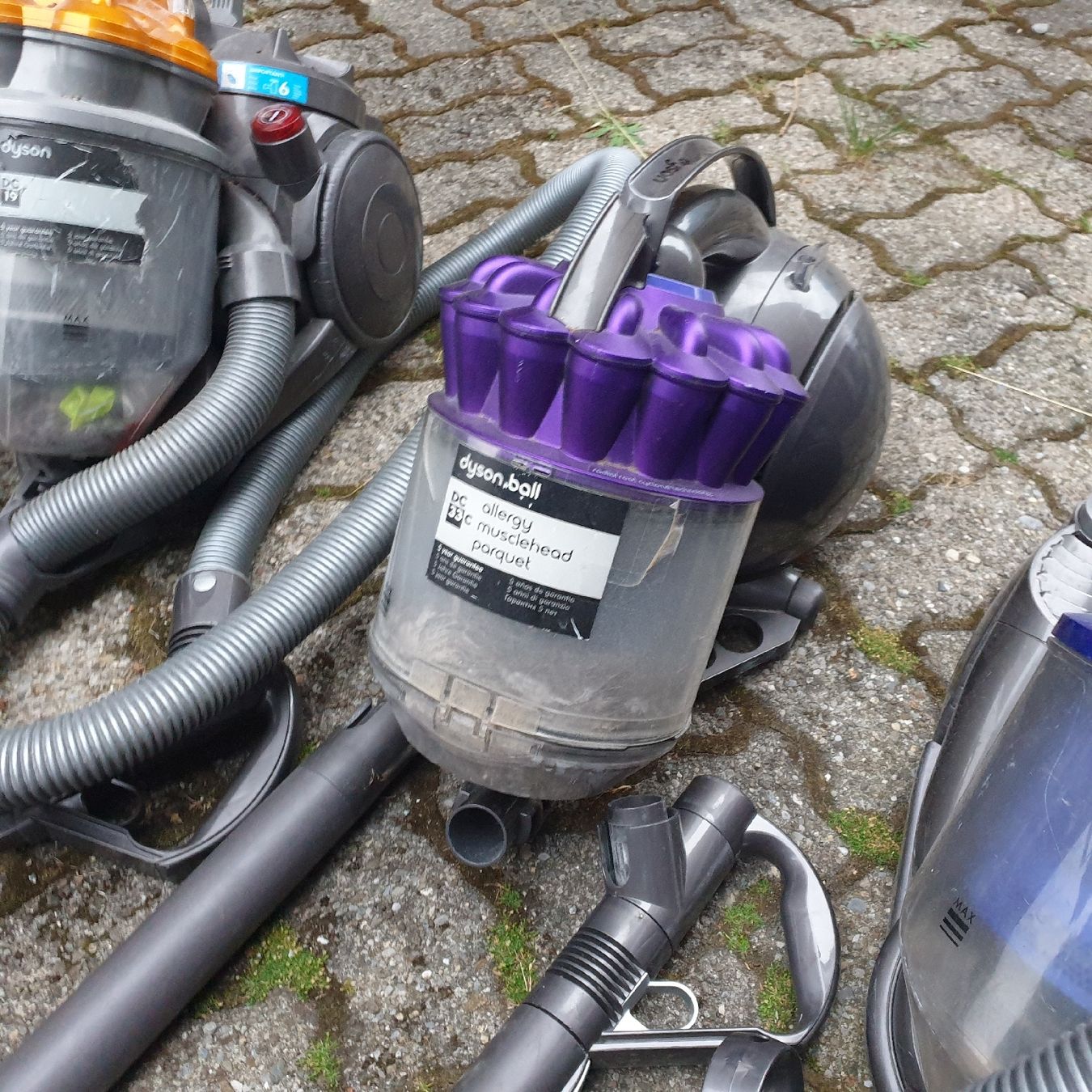 Aspirapolveri & Accessori: 5x Dyson Staubsauger +++ TEILE DC22 DC33 DC19 DC 29 – Difettoso da Val D Illiez venduto da SnowRoof 3
