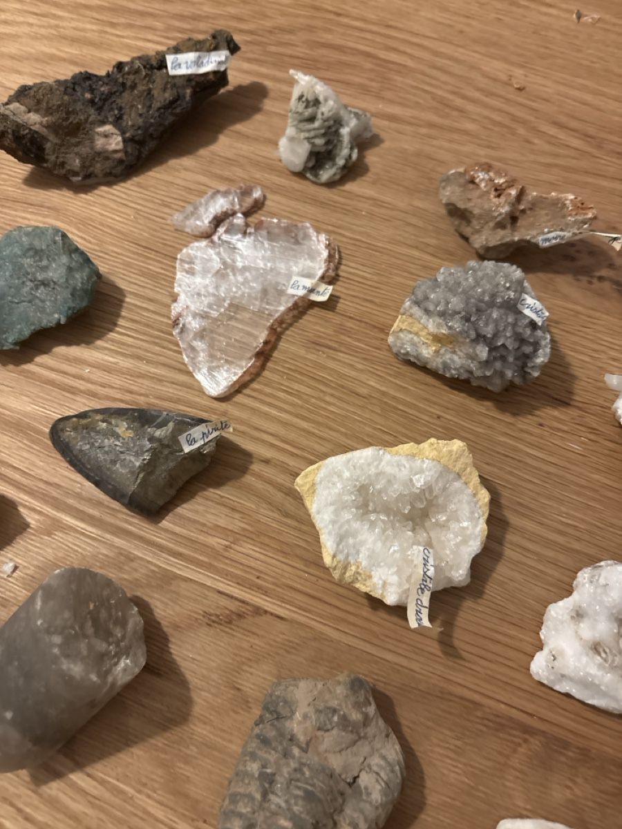 Minerali & Pietre curative: Lot de pierre, cristaux , minéraux – Usato da Cugy VD venduto da sim_y9yv 9