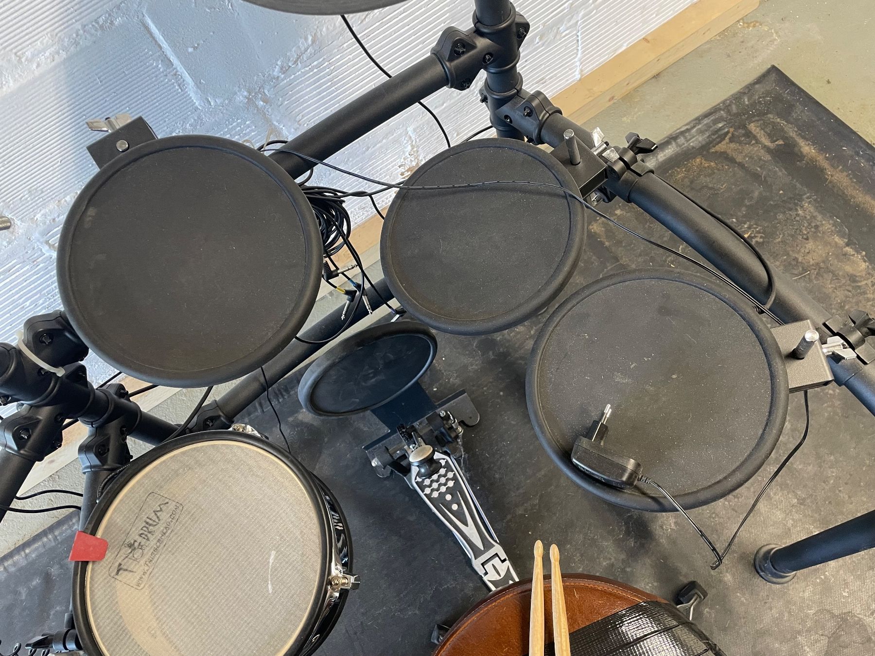 Strumenti musicali: Elektro Schlagzeug Millennium – Usato da Dürrenroth venduto da Mehari01 4